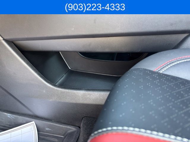 Used 2026 Chevrolet Traverse RS w/ LPO, Floor Liner Package FWD image 39