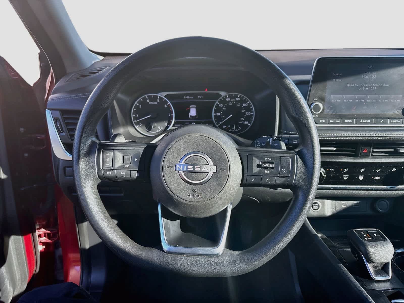 Used 2023 Nissan Rogue S AWD/4WD image 11