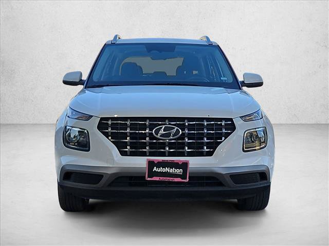 Certified 2025 Hyundai Venue SEL FWD image 2