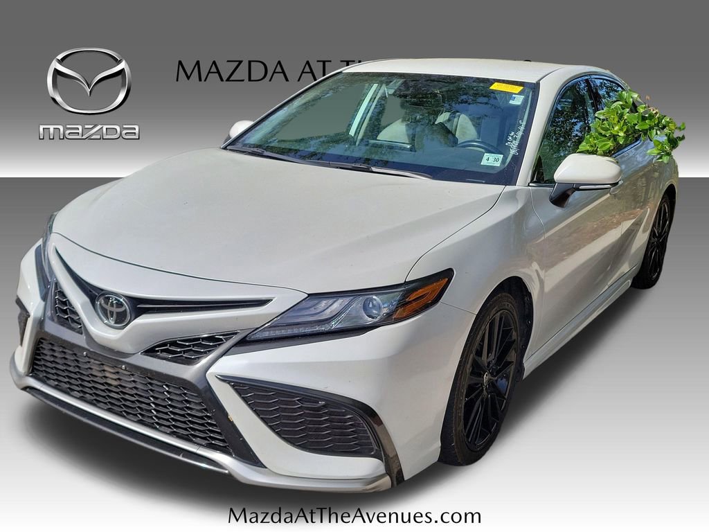 Used 2023 Toyota Camry XSE image 1