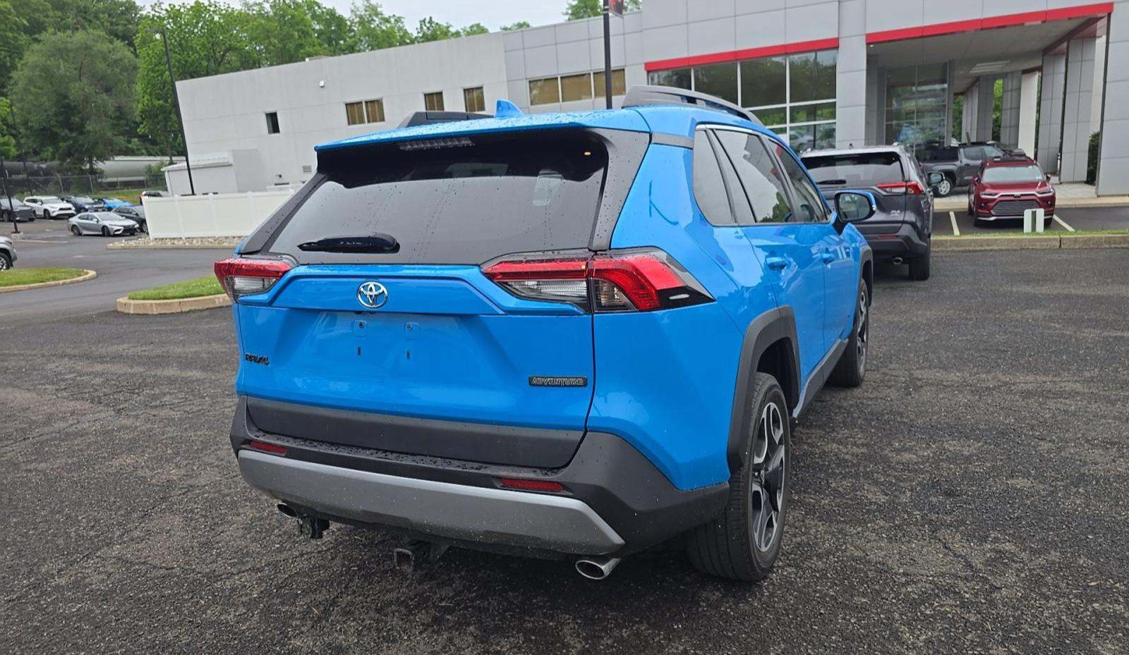 Used 2021 Toyota RAV4 Adventure AWD/4WD image 2