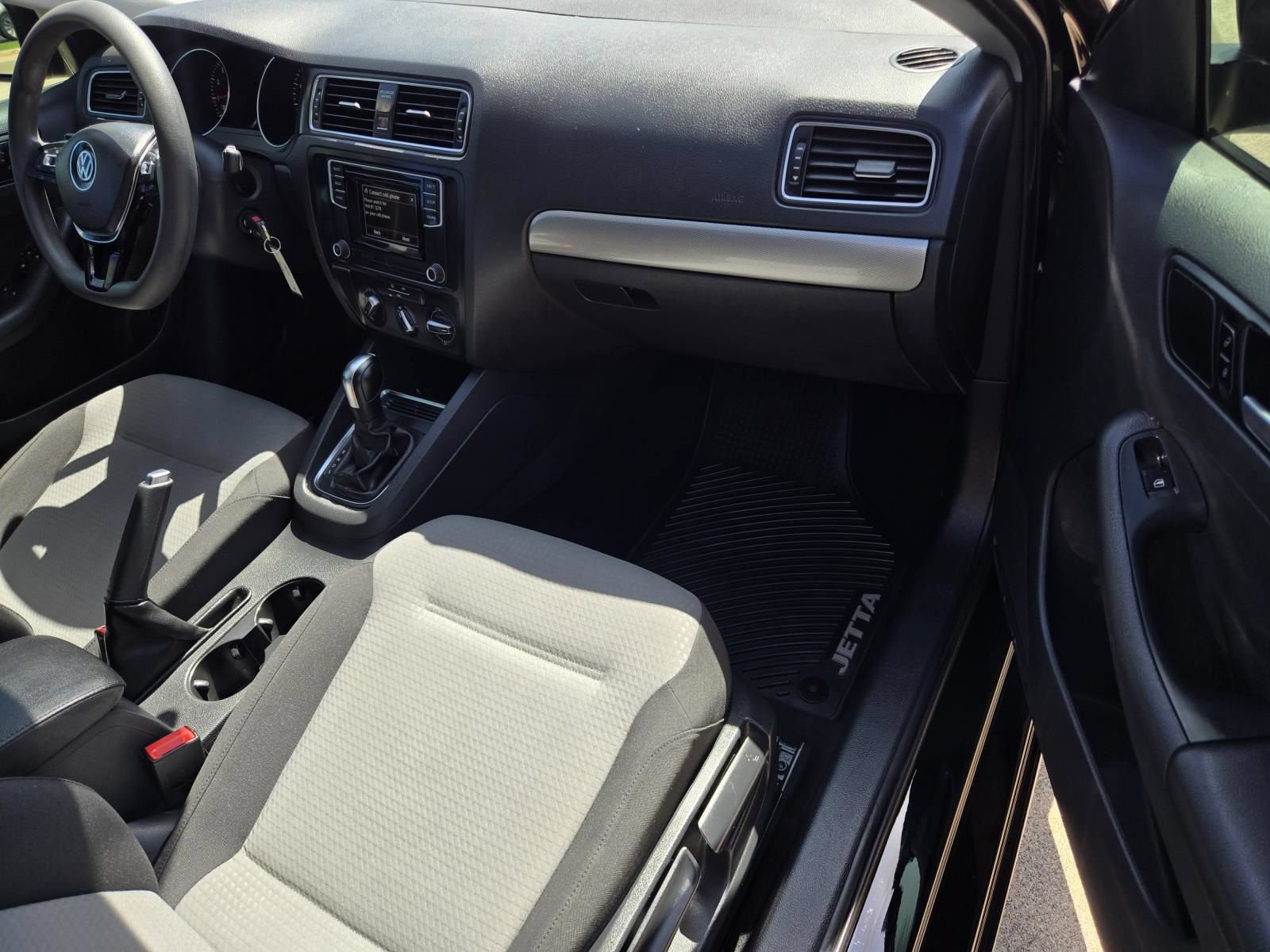 Used 2018 Volkswagen Jetta S FWD image 11