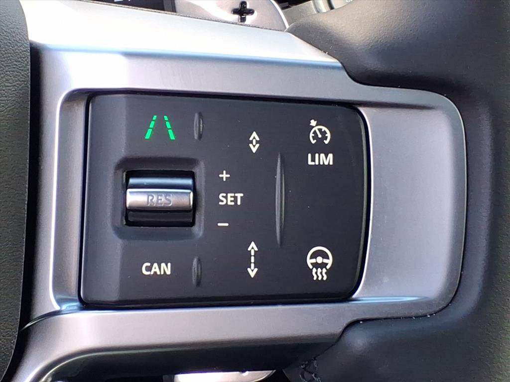 Certified 2025 Land Rover Discovery S image 16