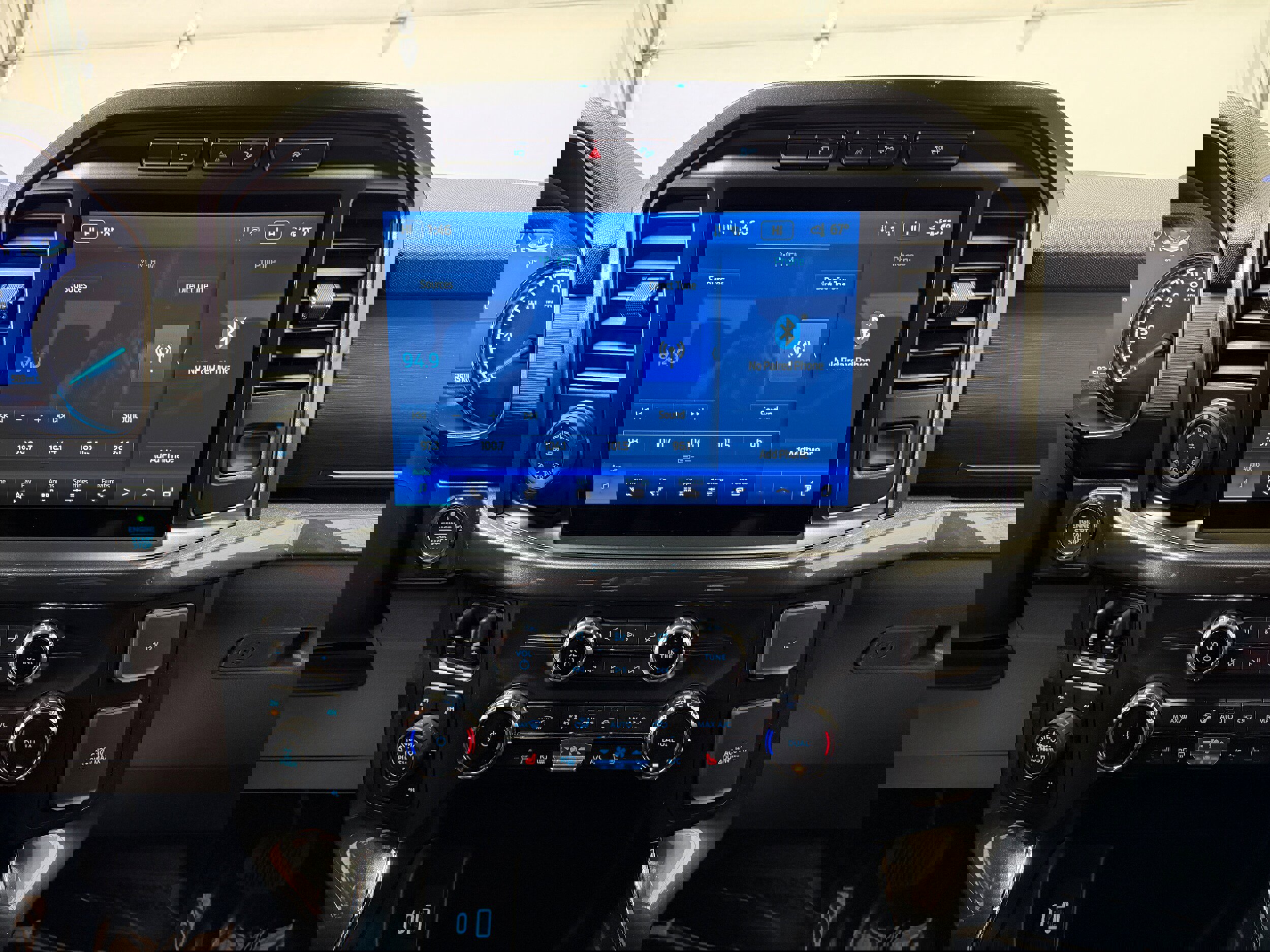 Certified 2022 Ford F150 XLT w/ Equipment Group 302A High image 21