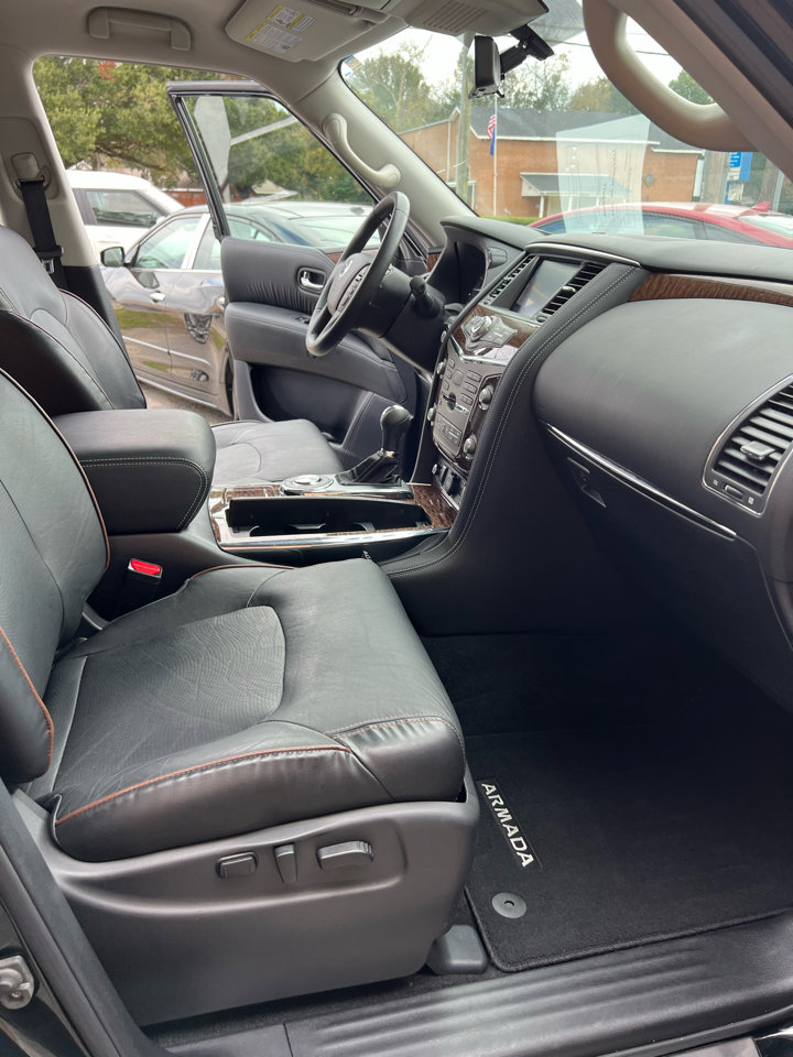 Used 2020 Nissan Armada Platinum w/ Captain's Chairs Package image 9