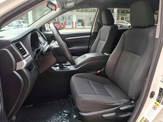 Used 2016 Toyota Highlander LE w/ Protection Package #3 AWD/4WD image 15
