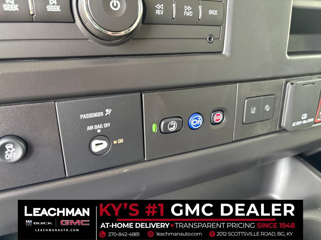 New 2026 GMC Savana 3500 LT w/ LT Preferred Equipment Group RWD image 20