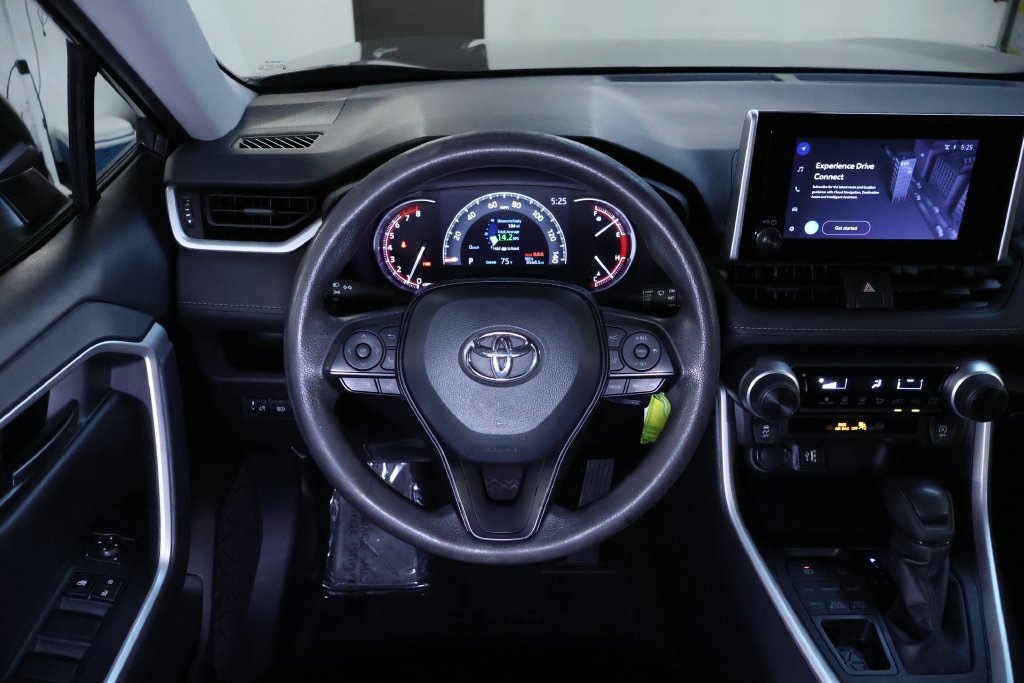 Used 2025 Toyota RAV4 LE AWD/4WD image 19