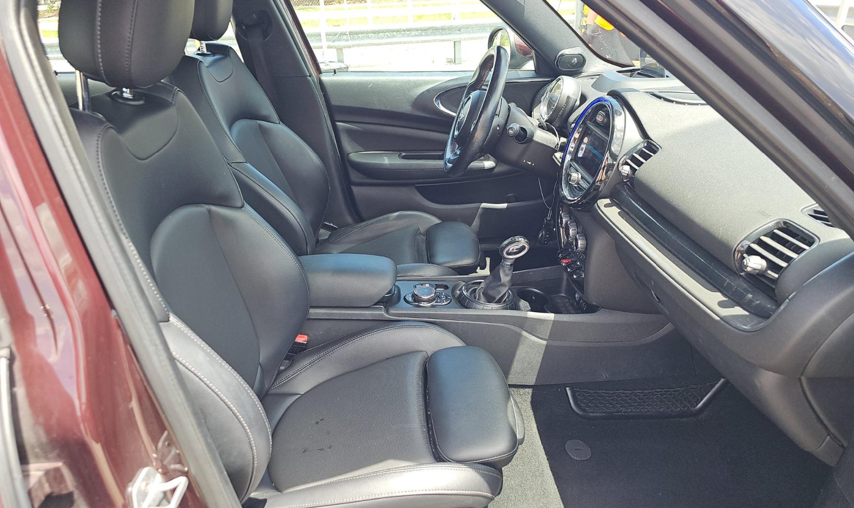 Used 2017 MINI Cooper Clubman ALL4 AWD/4WD image 9