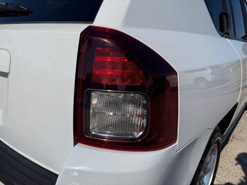 Used 2015 Jeep Compass Sport w/ Power Value Group image 11