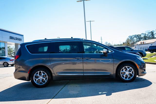 Used 2020 Chrysler Pacifica Limited image 19