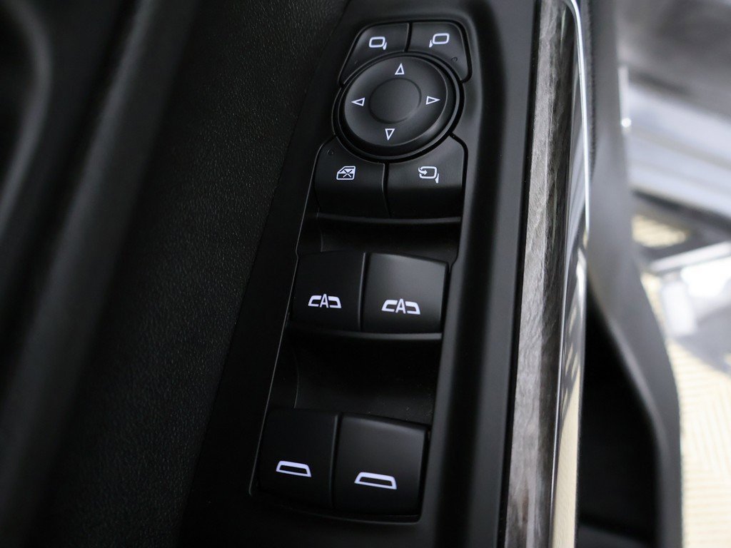 Used 2020 Chevrolet Silverado 1500 LTZ w/ LTZ Convenience Package image 31