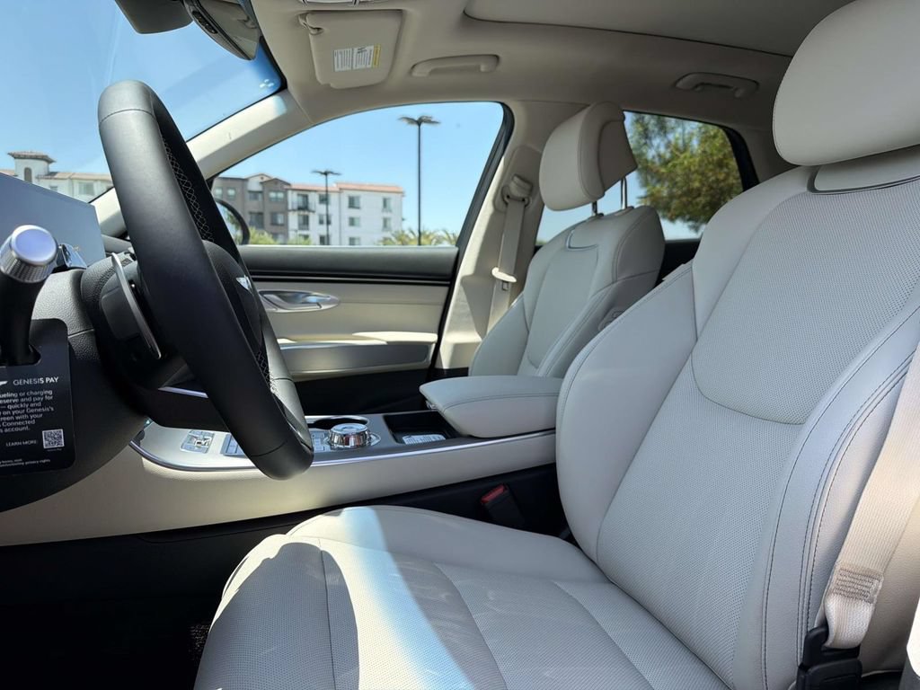 New 2026 Genesis GV70 2.5T Select AWD/4WD image 10