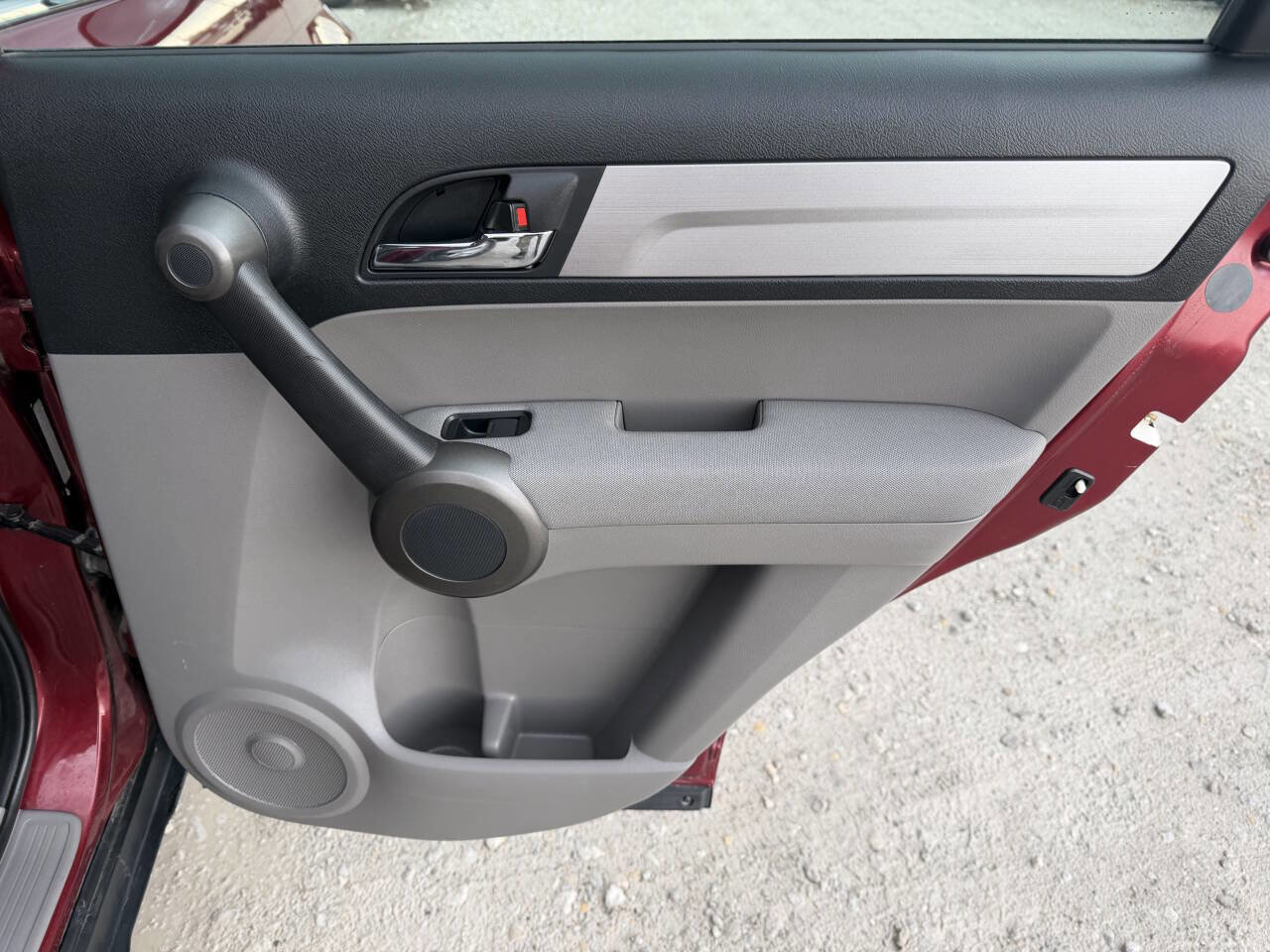 Used 2011 Honda CR-V LX image 18