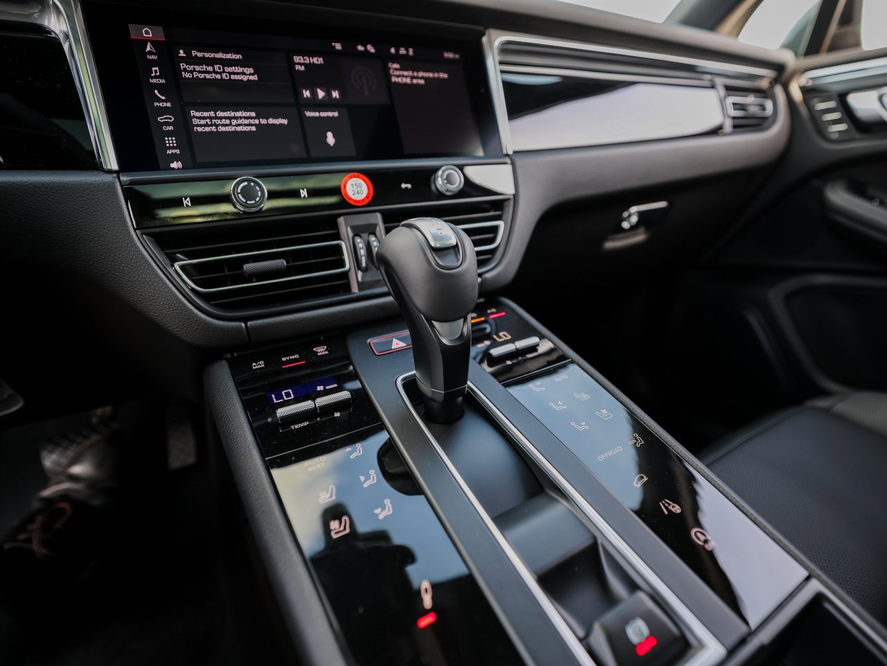 New 2026 Porsche Macan Turbo image 20