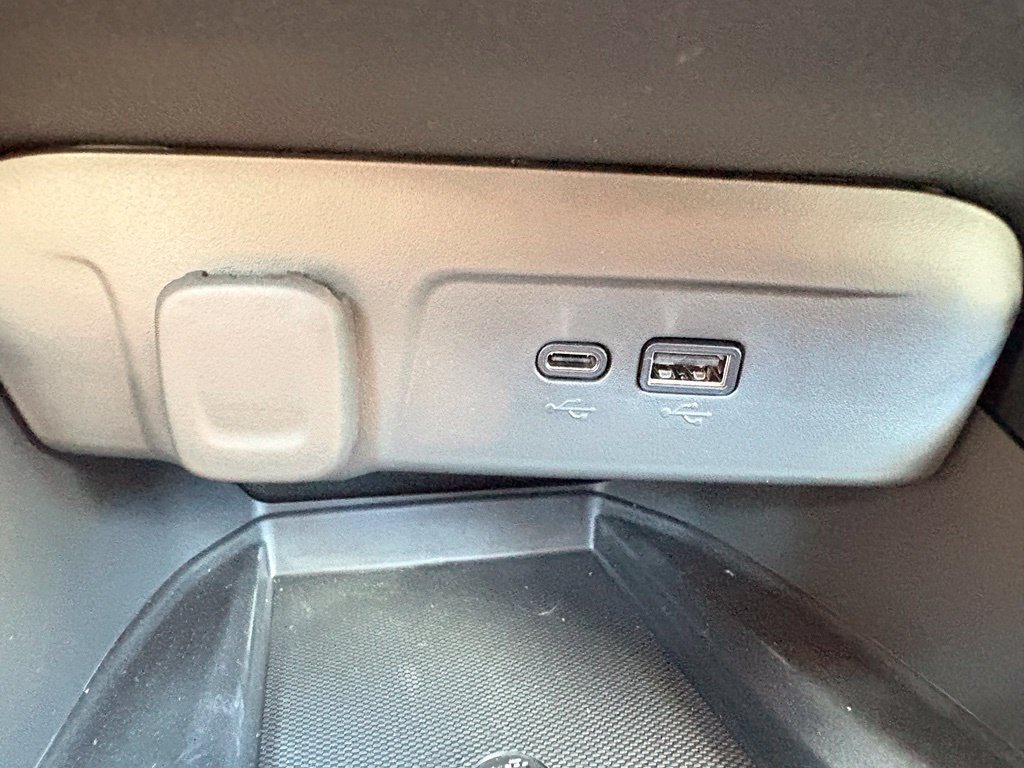 New 2026 Chevrolet Trax ACTIV w/ Sunroof Package FWD image 22