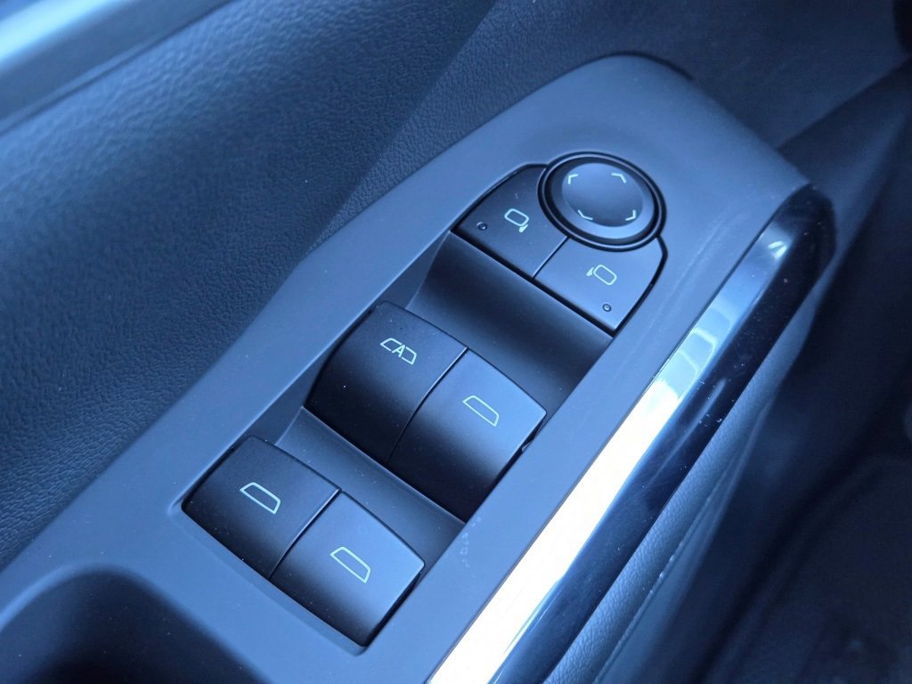 New 2026 Chevrolet Traverse LT image 13