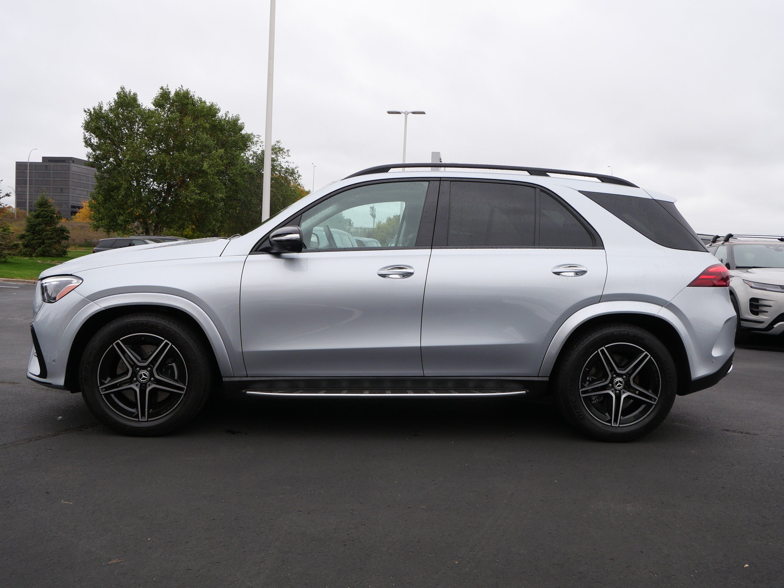Used 2026 Mercedes-Benz GLE 450 4MATIC image 2