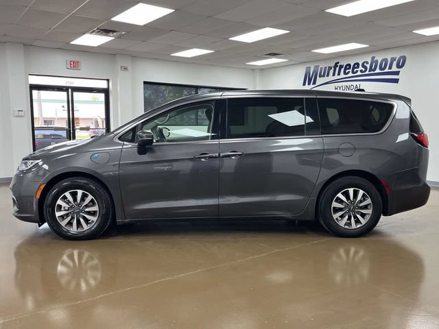 Used 2023 Chrysler Pacifica Touring-L FWD image 8