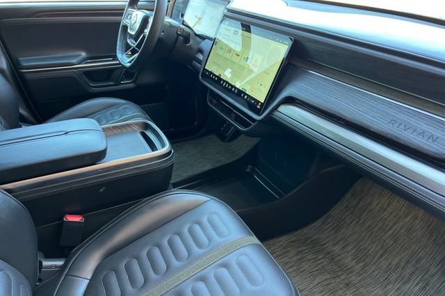 Used 2024 Rivian R1S Adventure AWD/4WD image 19