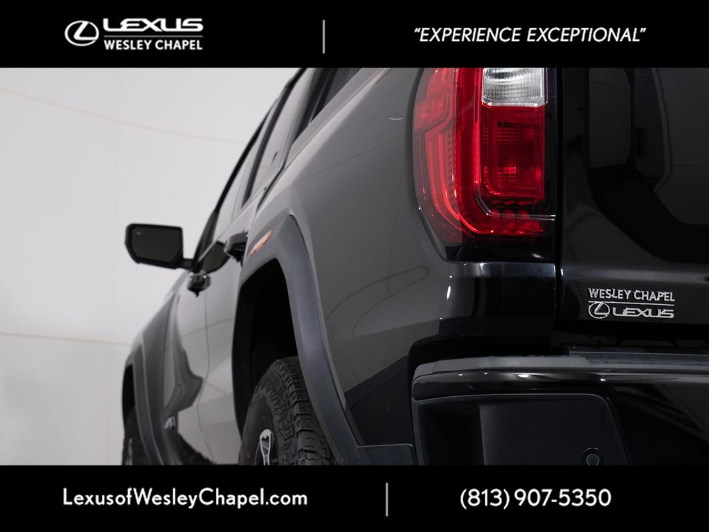 Used 2024 GMC Canyon AT4 w/ AT4 Premium Package AWD/4WD image 6