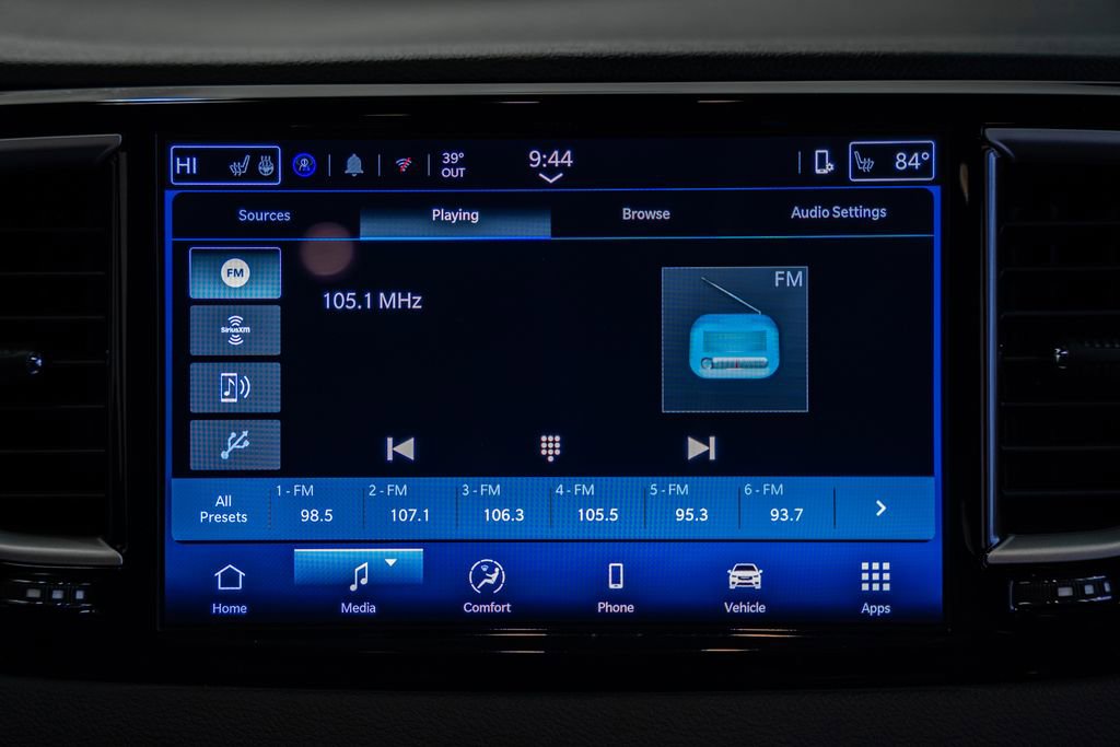 Used 2025 Chrysler Pacifica Select image 26