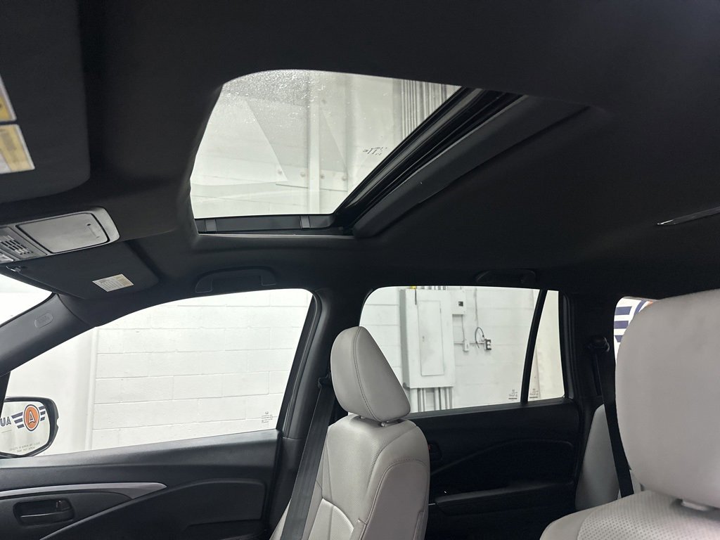 Used 2023 Honda Passport EX-L image 37