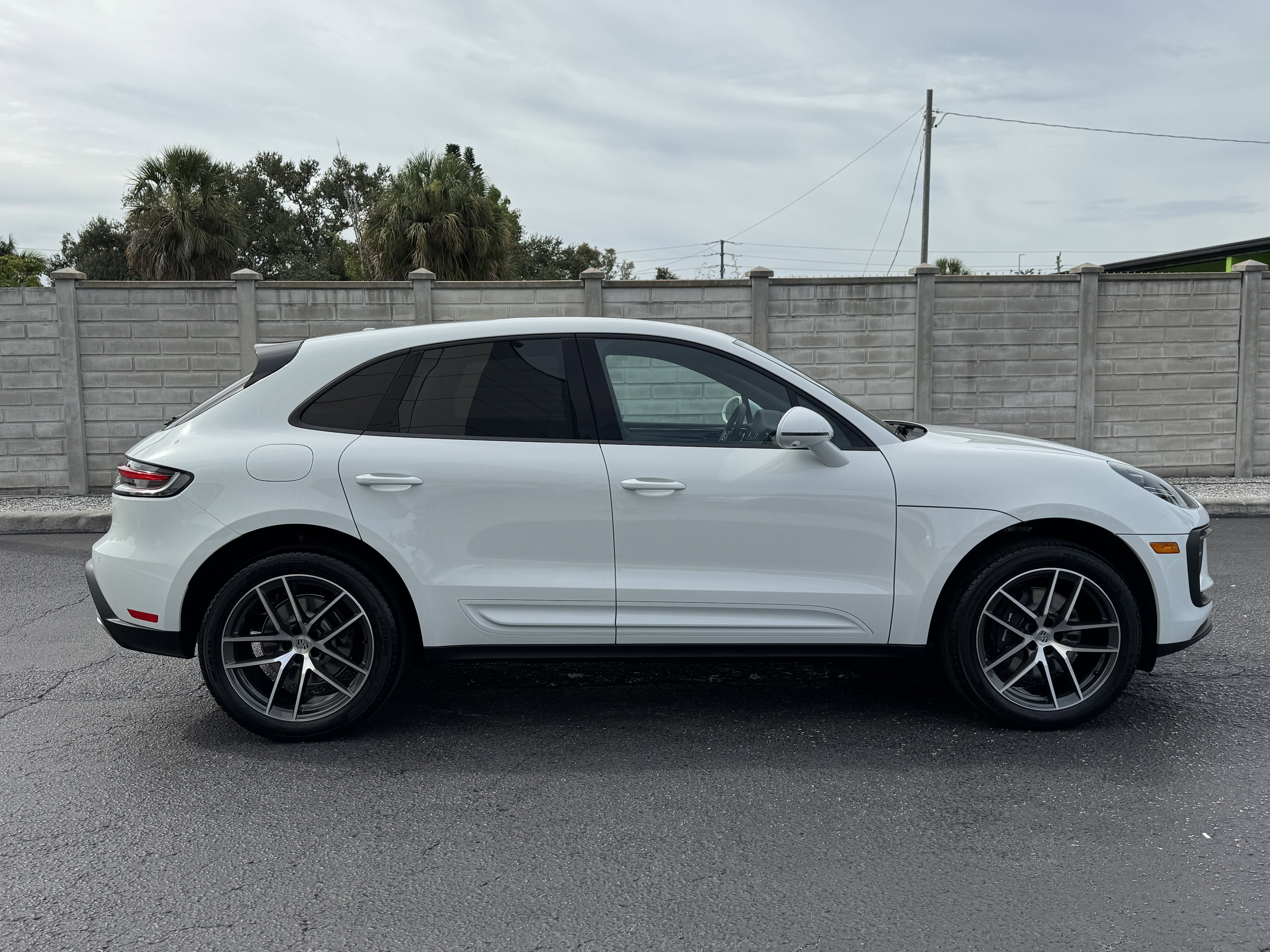 New 2026 Porsche Macan image 7