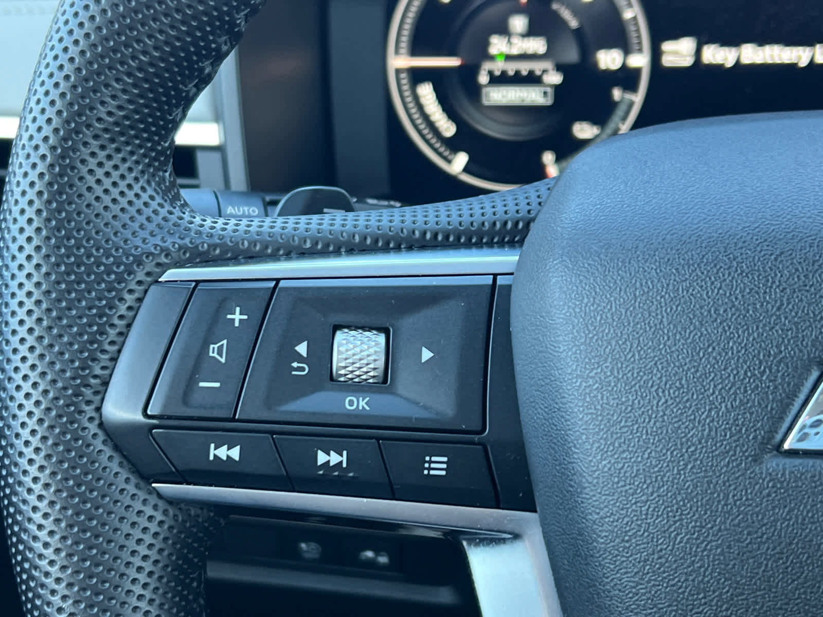 Used 2023 Mitsubishi Outlander SEL image 20