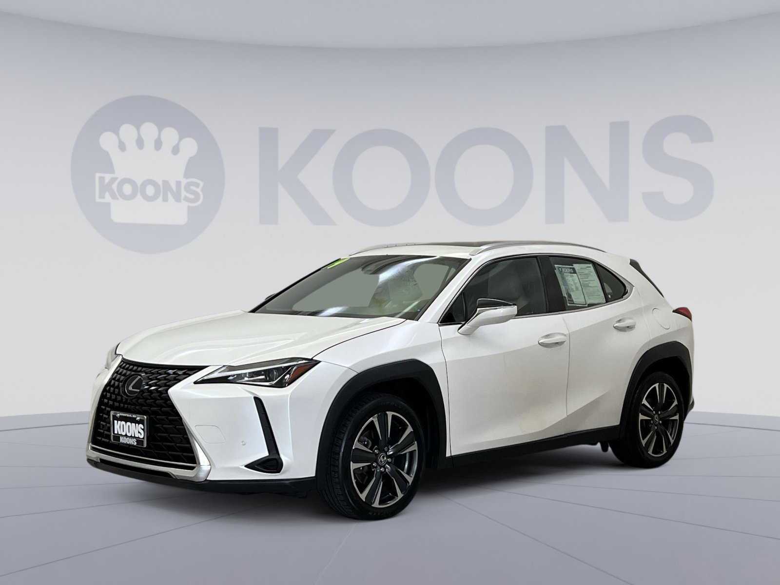 Used 2019 Lexus UX 200 image 1
