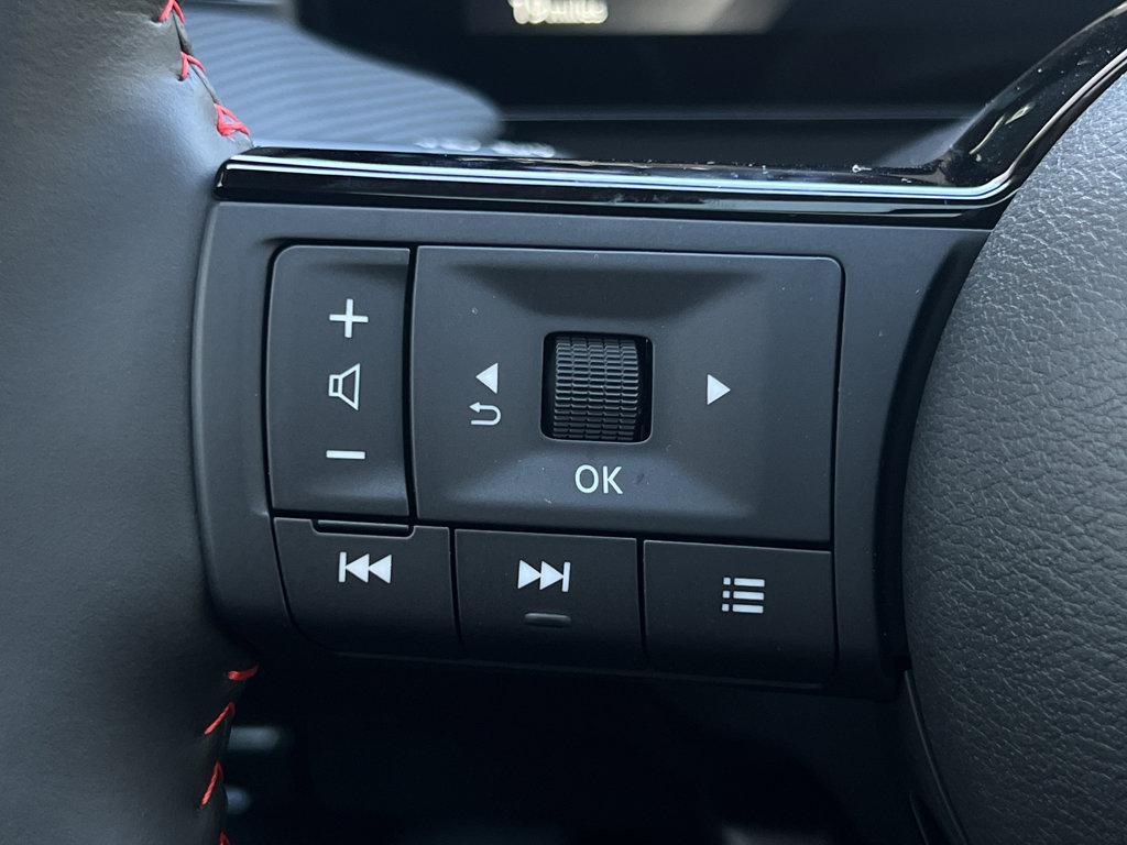 New 2026 Nissan Kicks SR w/ SR Premium Package image 25