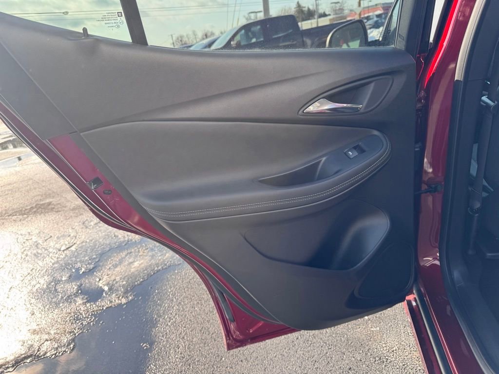 Used 2023 Buick Encore GX Select w/ Sport Touring Package image 26