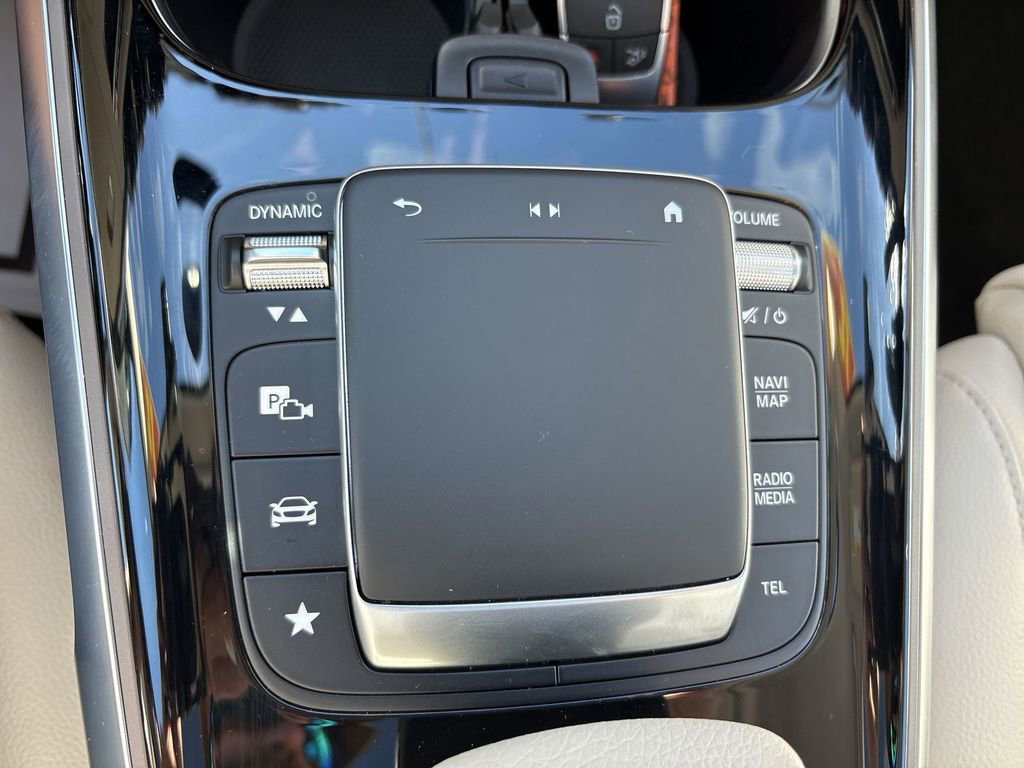 Used 2021 Mercedes-Benz GLB 250 w/ Premium Package image 35
