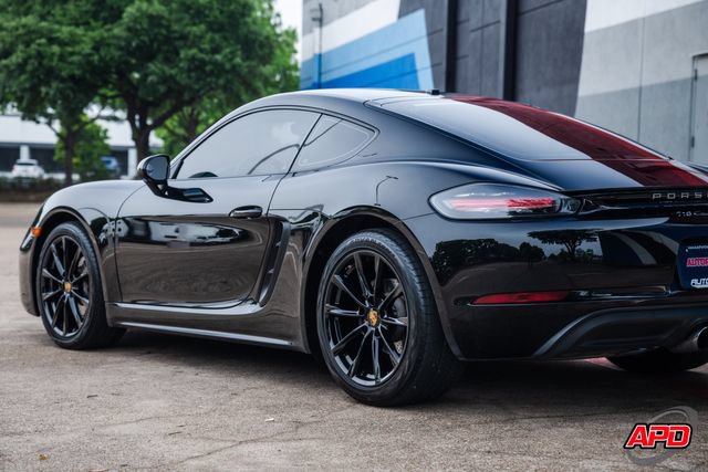 Used 2018 Porsche 718 Cayman RWD image 36