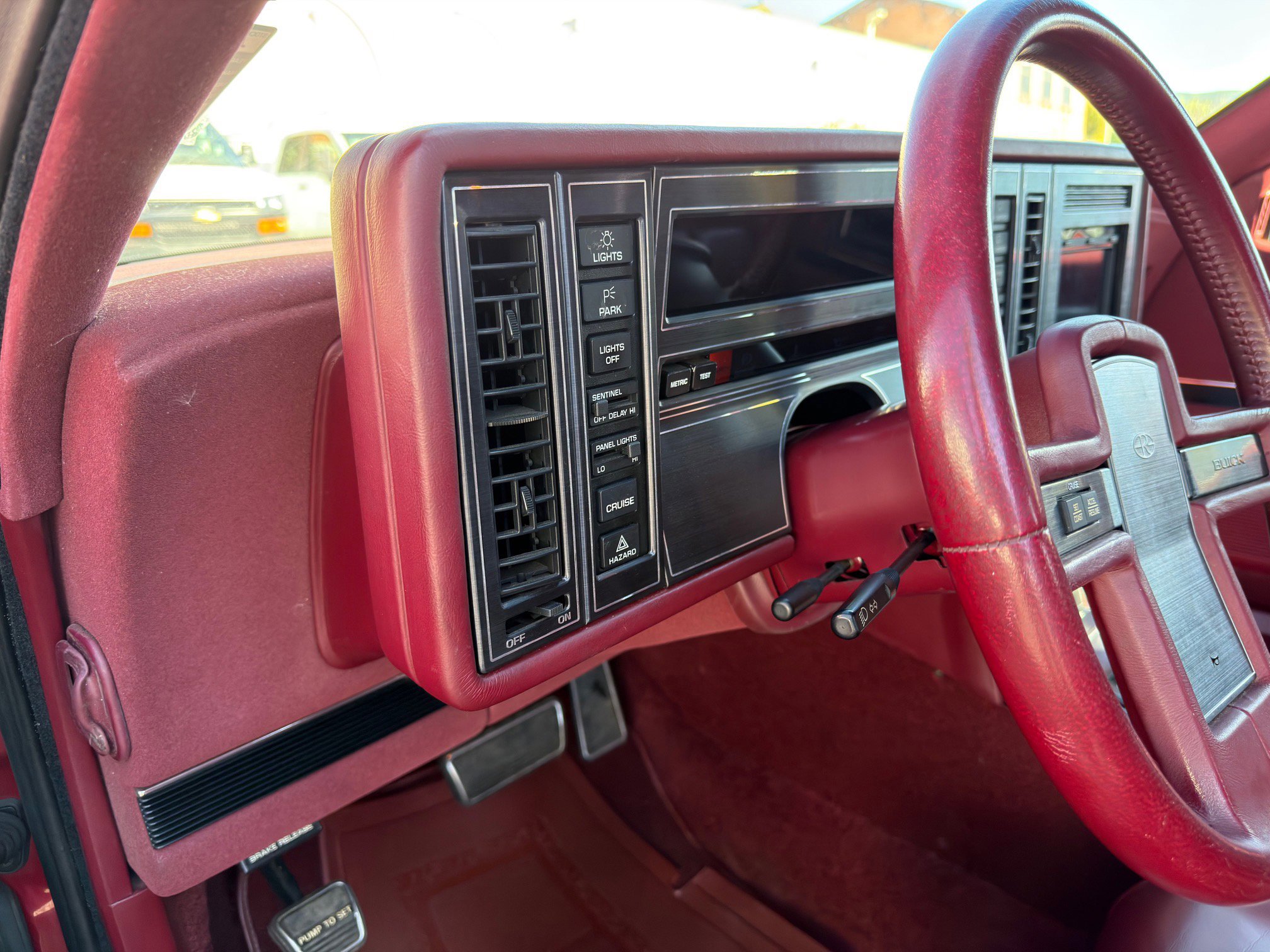 Used 1988 Buick Riviera Coupe image 23