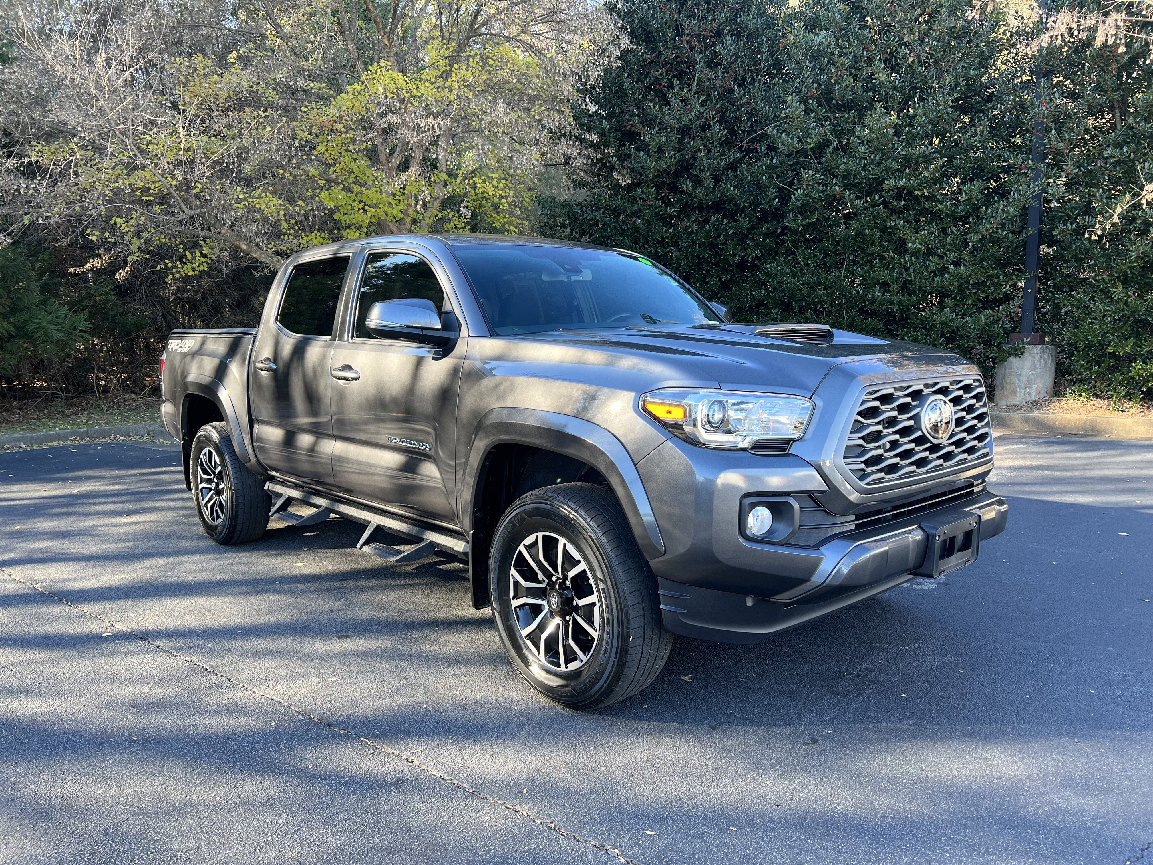 Used 2021 Toyota Tacoma TRD Sport image 2