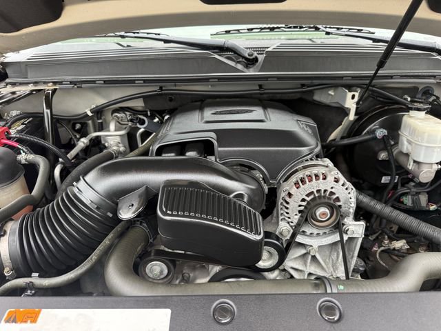 Used 2011 Chevrolet Tahoe LTZ RWD image 33