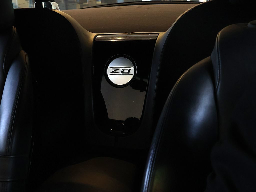 Used 2001 BMW Z8 RWD image 45