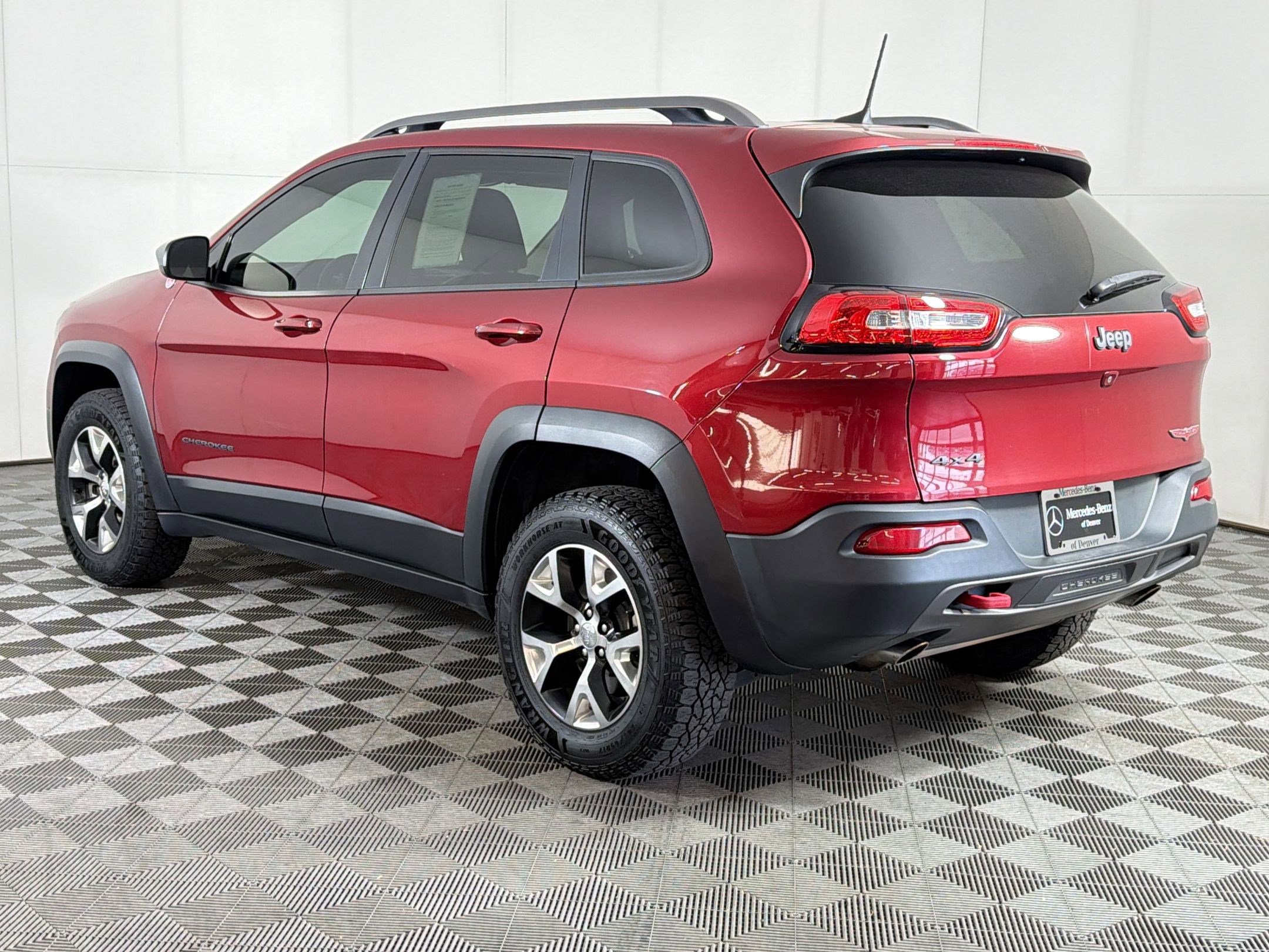 Used 2016 Jeep Cherokee Trailhawk w/ Cold Weather Group image 3