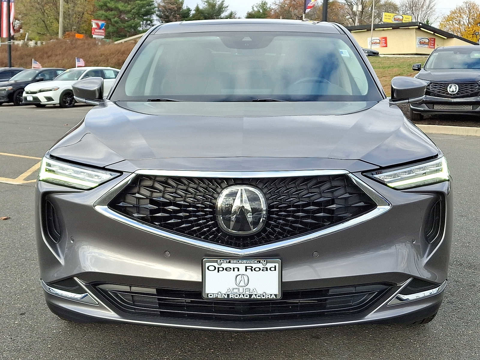 Used 2024 Acura MDX SH-AWD w/ Technology Package image 2