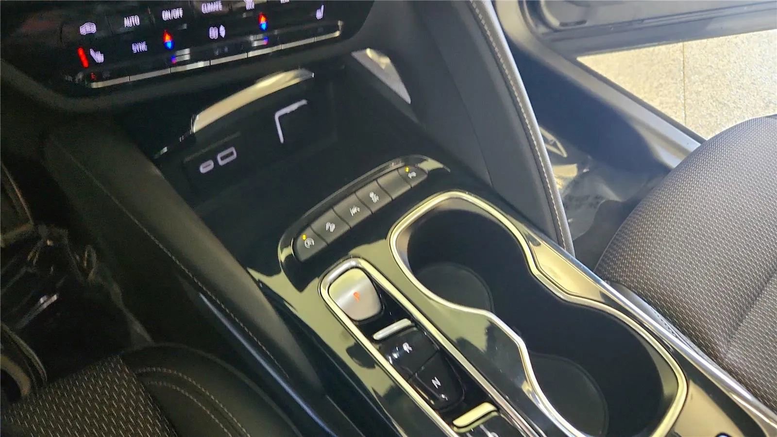 Used 2023 Buick Envision Preferred w/ Sport Touring Package image 26