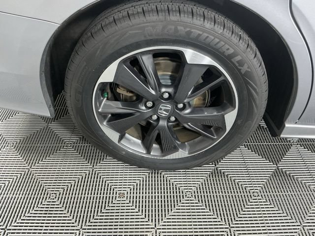 Used 2022 Honda Odyssey Elite image 19