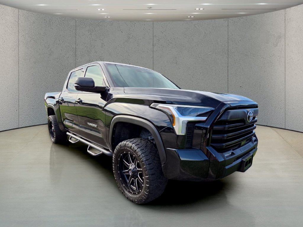 Used 2022 Toyota Tundra SR5 w/ SR5 Premium Package RWD image 7