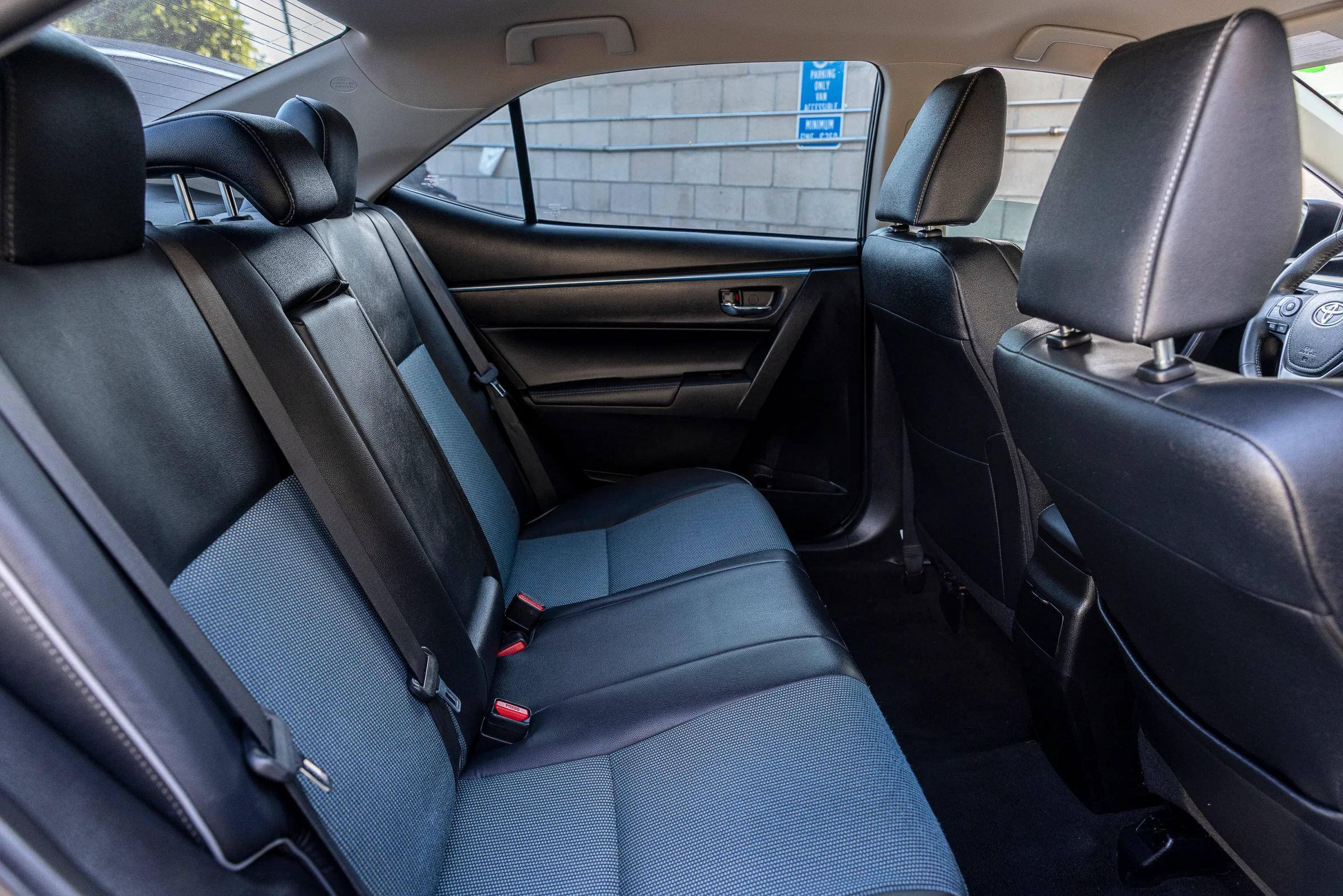 Used 2015 Toyota Corolla S FWD image 24