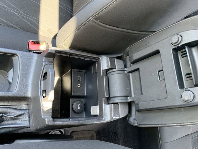 Used 2016 Ford Focus SE FWD image 25