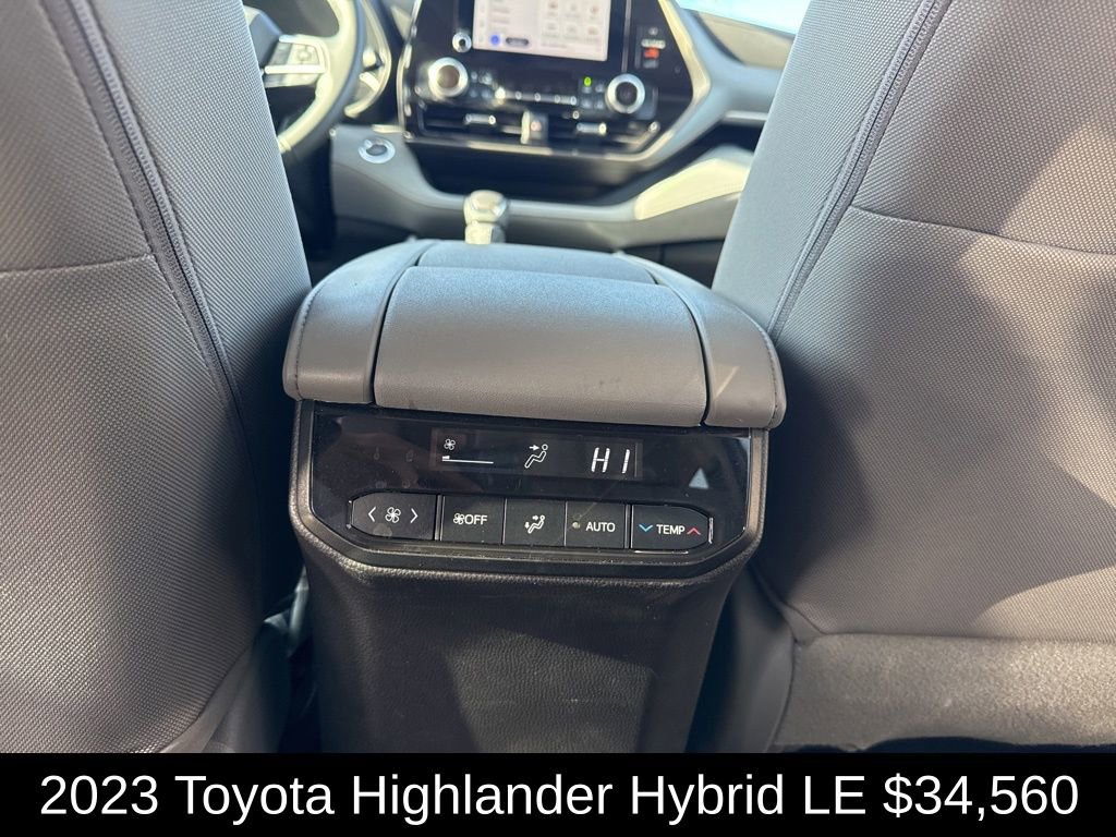Used 2023 Toyota Highlander LE image 15