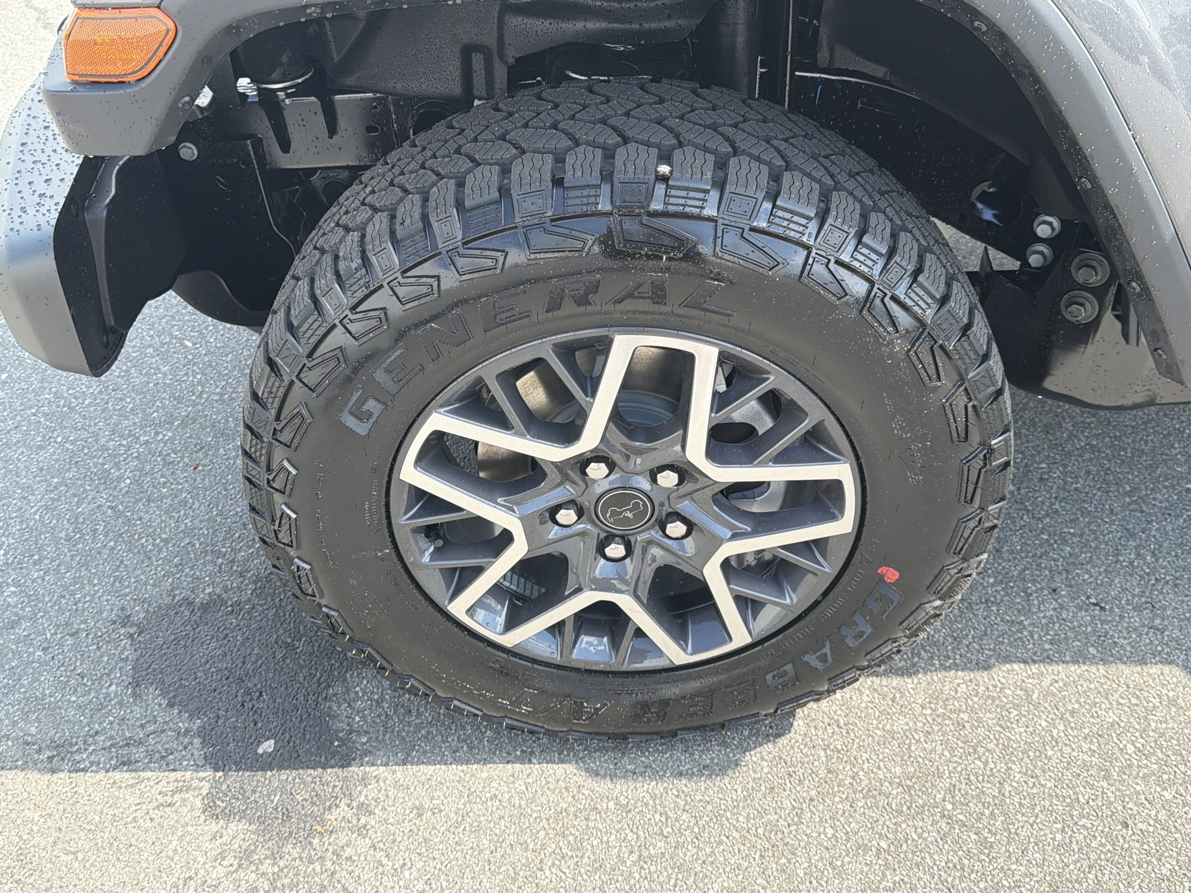 New 2026 Jeep Wrangler Unlimited Sahara AWD/4WD image 13