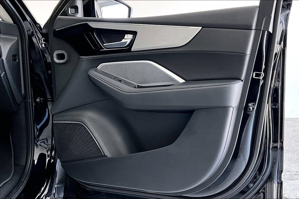 Certified 2025 Acura MDX FWD image 23