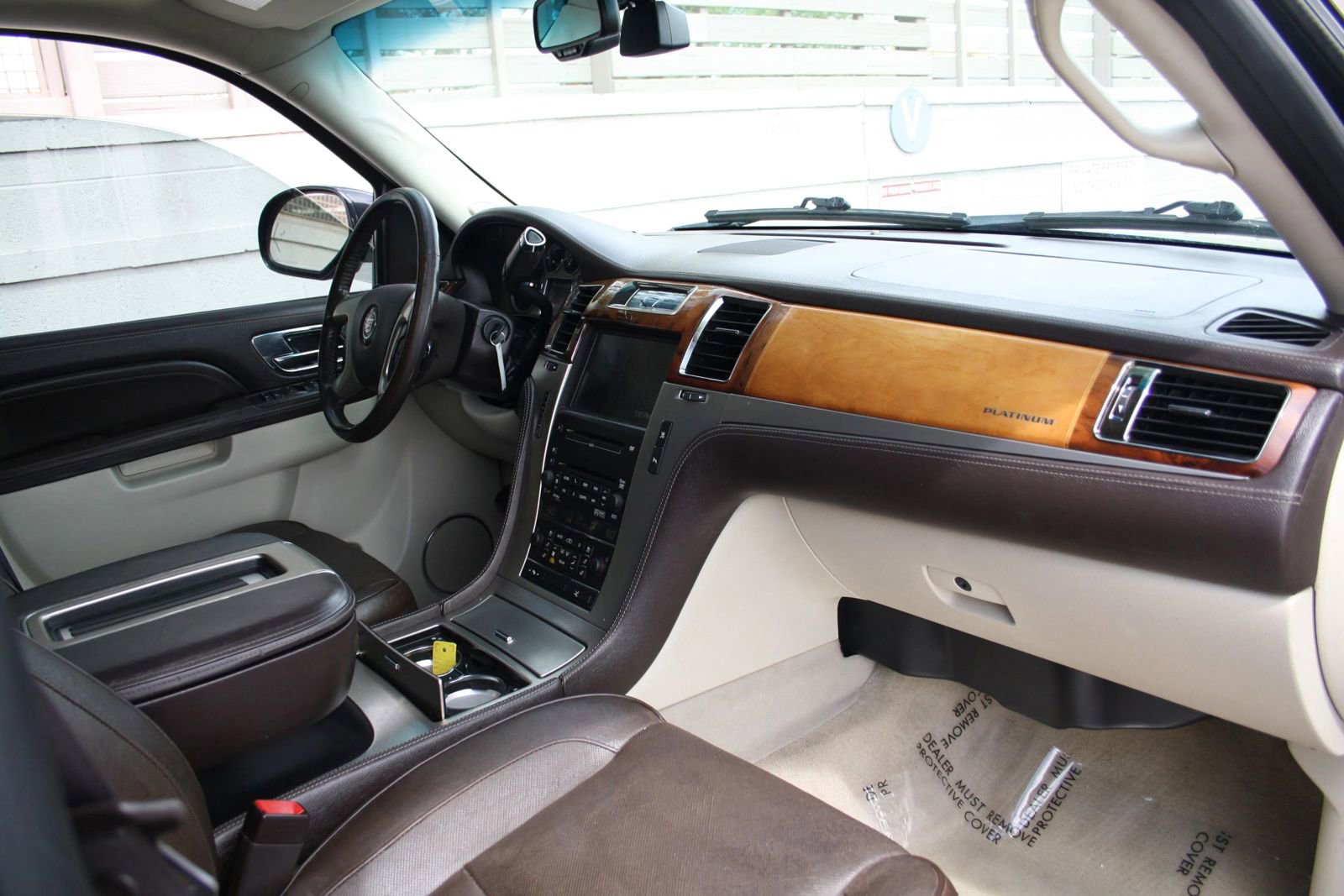 Used 2010 Cadillac Escalade ESV Platinum image 5