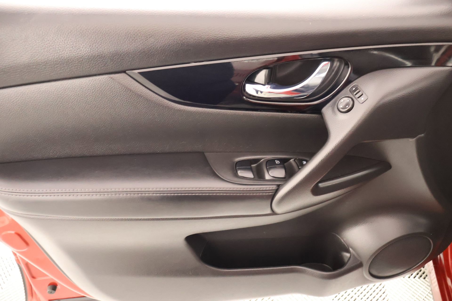 Used 2019 Nissan Rogue Sport SV image 14